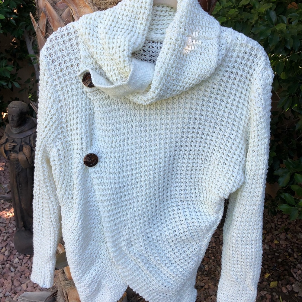 ✨HP!✨Cream Waffle Knit Cowl Neck Sweater✨ - Picture 5 of 8